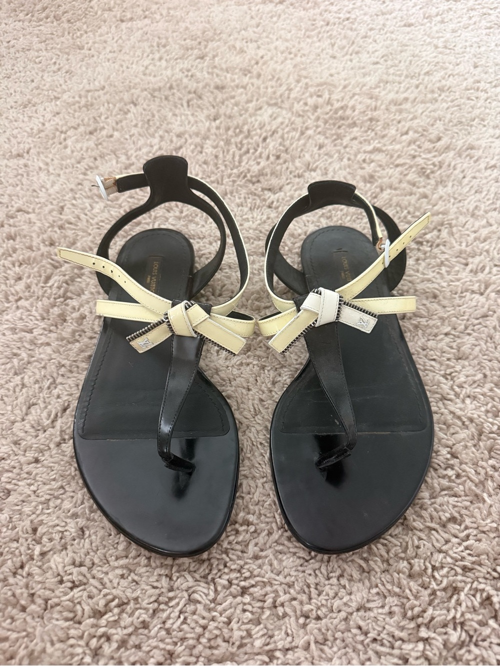 Louis Vuitton Black & Cream Leather Zip Bow Thong Sandals EU 37